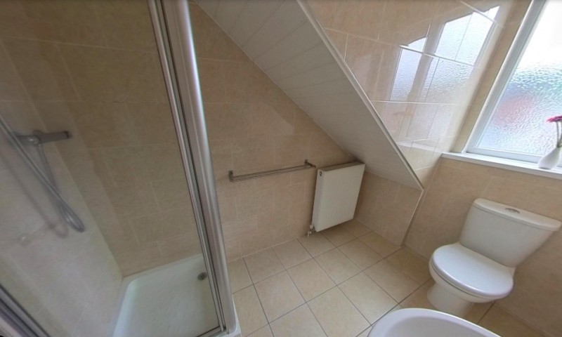 Shower Room at 367A Ecclesall Road